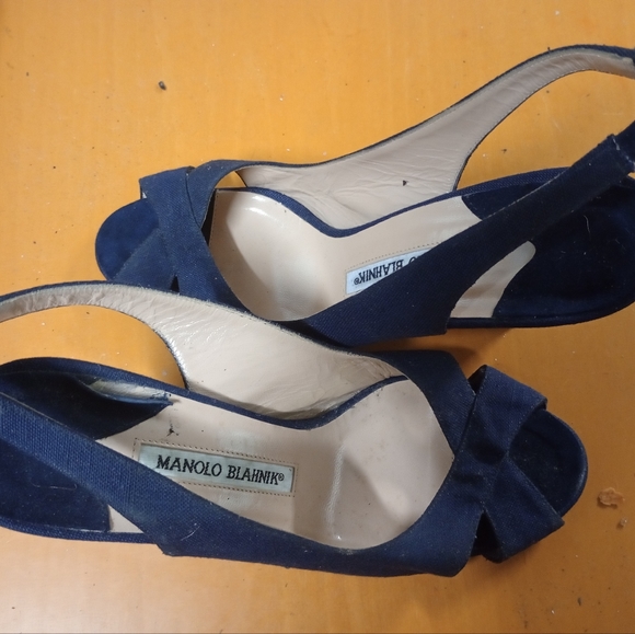 Manolo Blahnik Women's Sling Back Clog Navy Shoes Size 38/7(80) - Picture 1 of 9